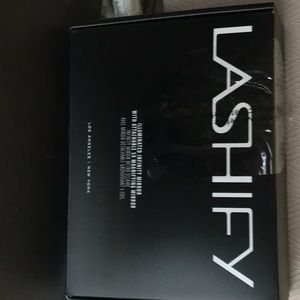 Lashify Infinity Mirror